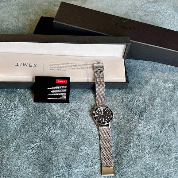 Timex Watch - Picture 9 of 9